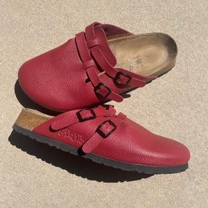 Birkenstock Birki’ Camden Clog in Buffalo Borduex Red